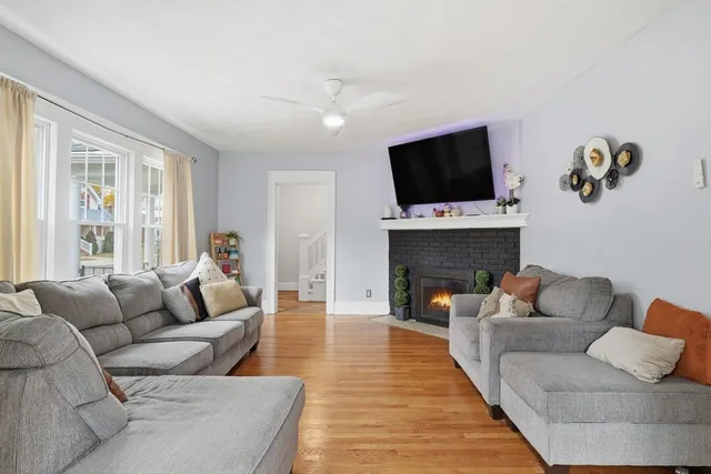 $325,000 | 43 Thorndyke Street, Springfield, MA 01118