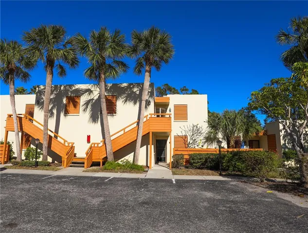 $2,500 | 133 Wild Palm Drive, Unit 133, Bradenton, FL 34210
