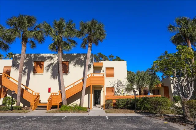 $2,500 | 133 Wild Palm Drive, Unit 133, Bradenton, FL 34210