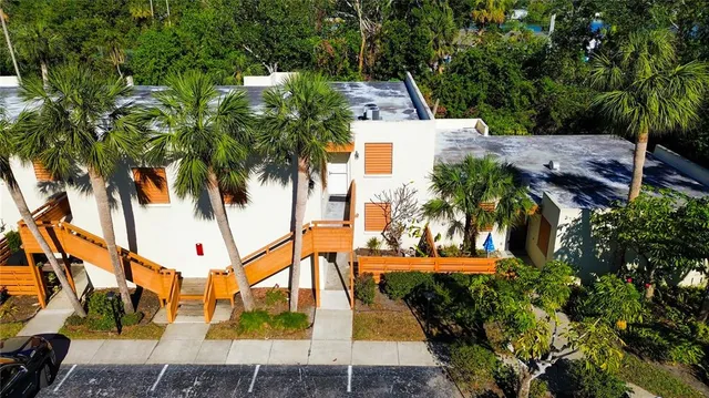 $2,500 | 133 Wild Palm Drive, Unit 133, Bradenton, FL 34210