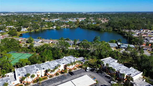 $2,500 | 133 Wild Palm Drive, Unit 133, Bradenton, FL 34210