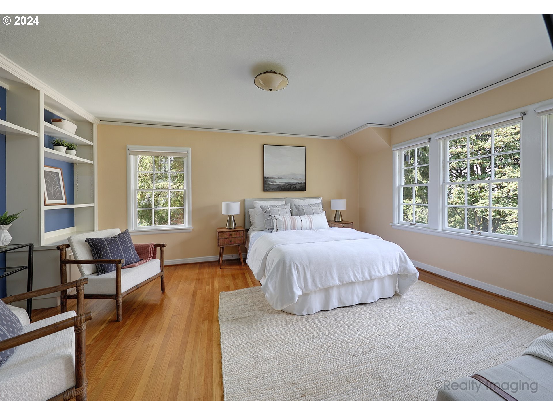 3045 Northwest Cumberland Road Portland, OR 97210 - Photo 20 of 46 Primary Bedroom
