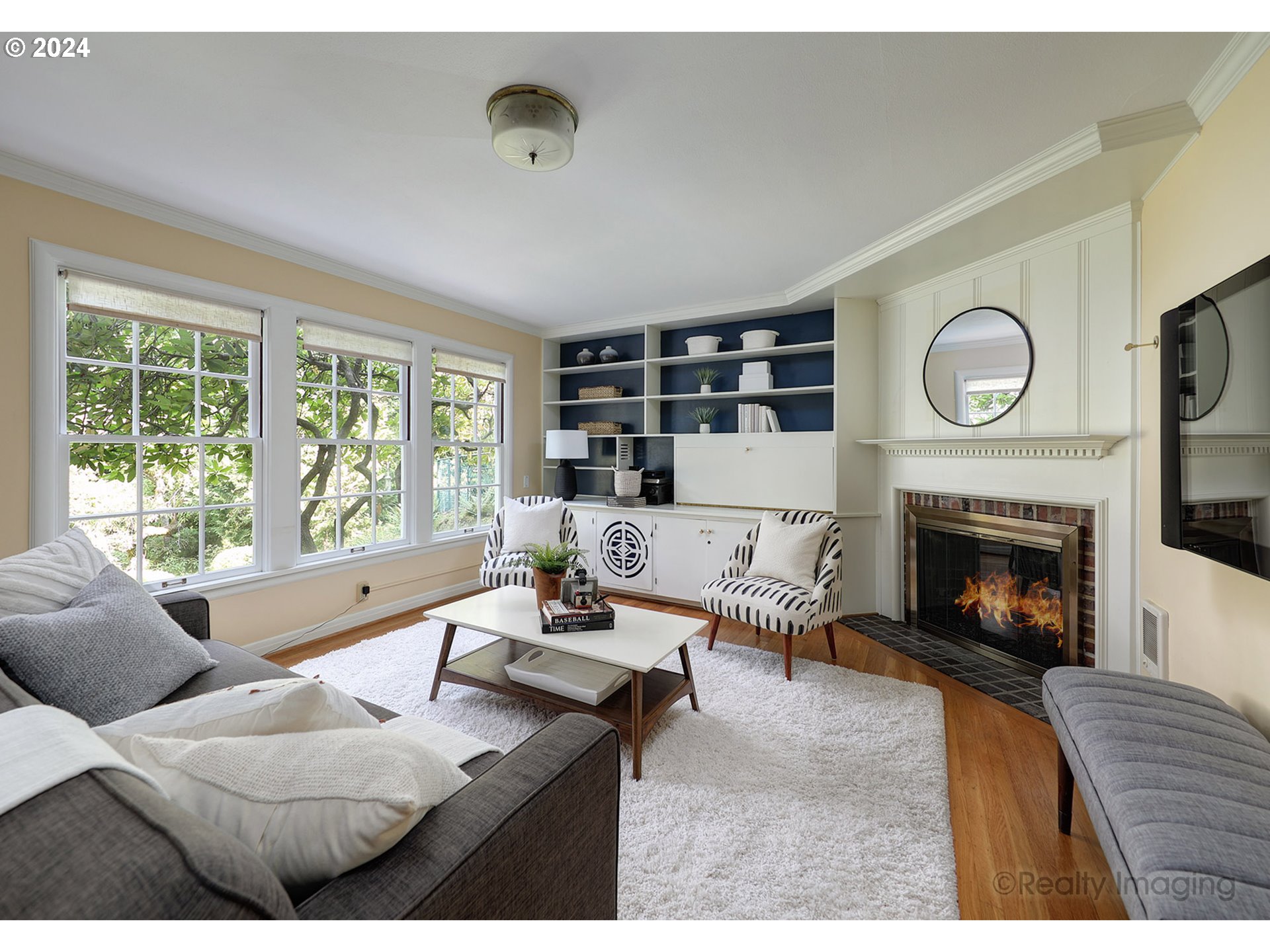3045 Northwest Cumberland Road Portland, OR 97210 - Photo 31 of 46 Family Room