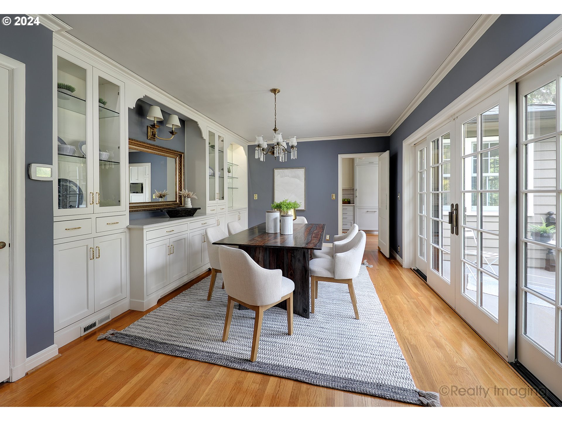 3045 Northwest Cumberland Road Portland, OR 97210 - Photo 9 of 46 Dining Room