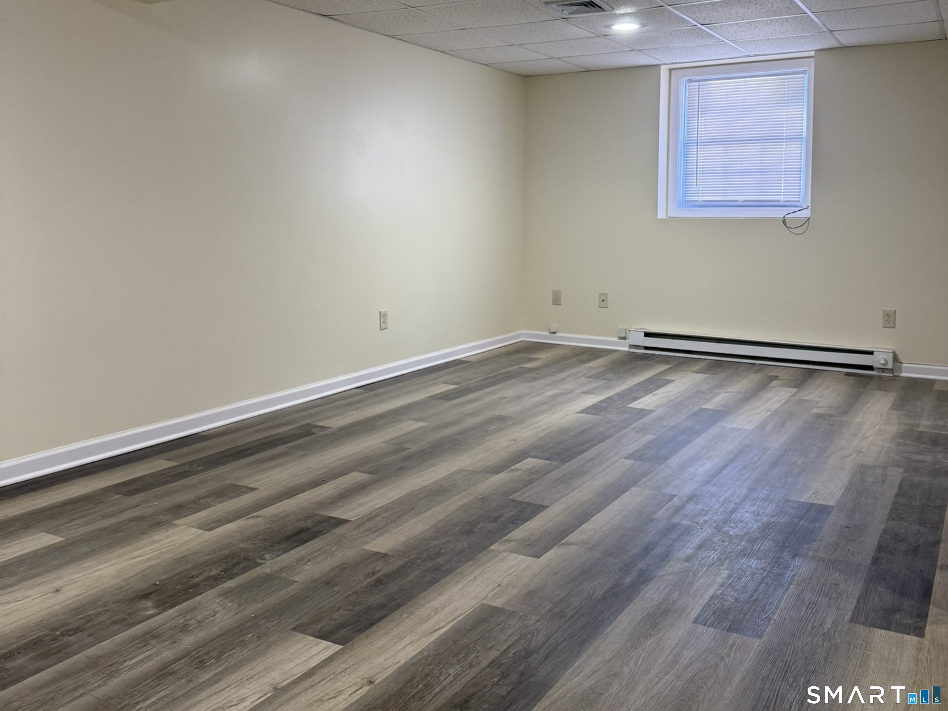 765 Hart Street Bridgeport, CT 06606 - Photo 23 of 31