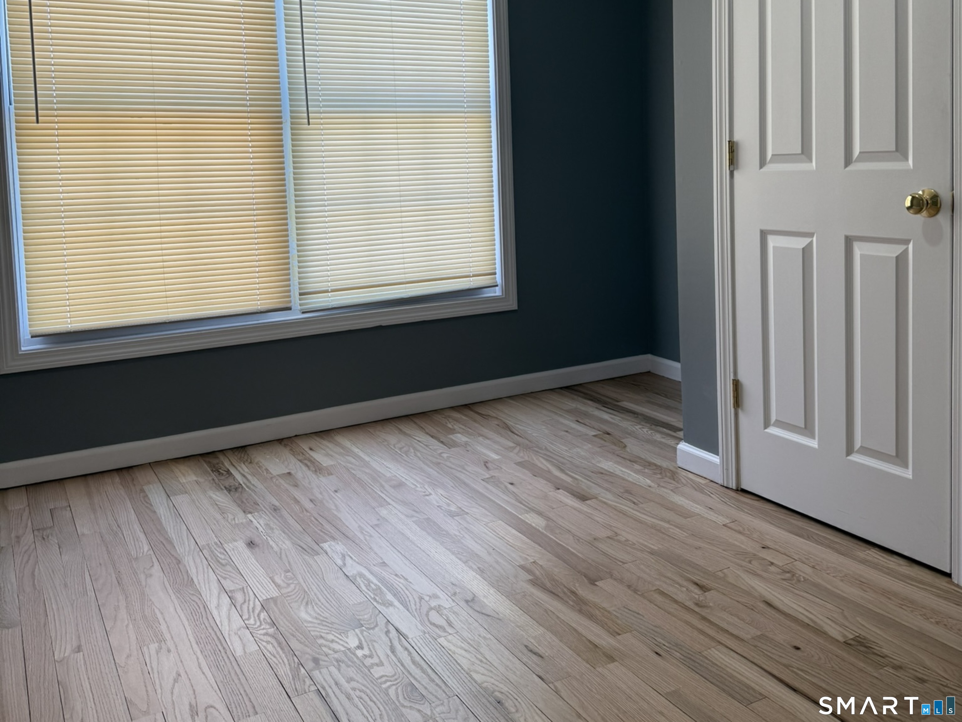 765 Hart Street Bridgeport, CT 06606 - Photo 8 of 31