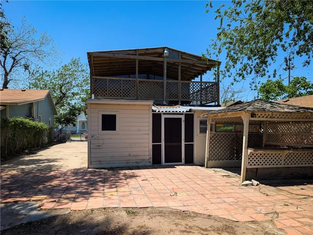 $1,150 | 1114 11th Street, Corpus Christi, TX 78404