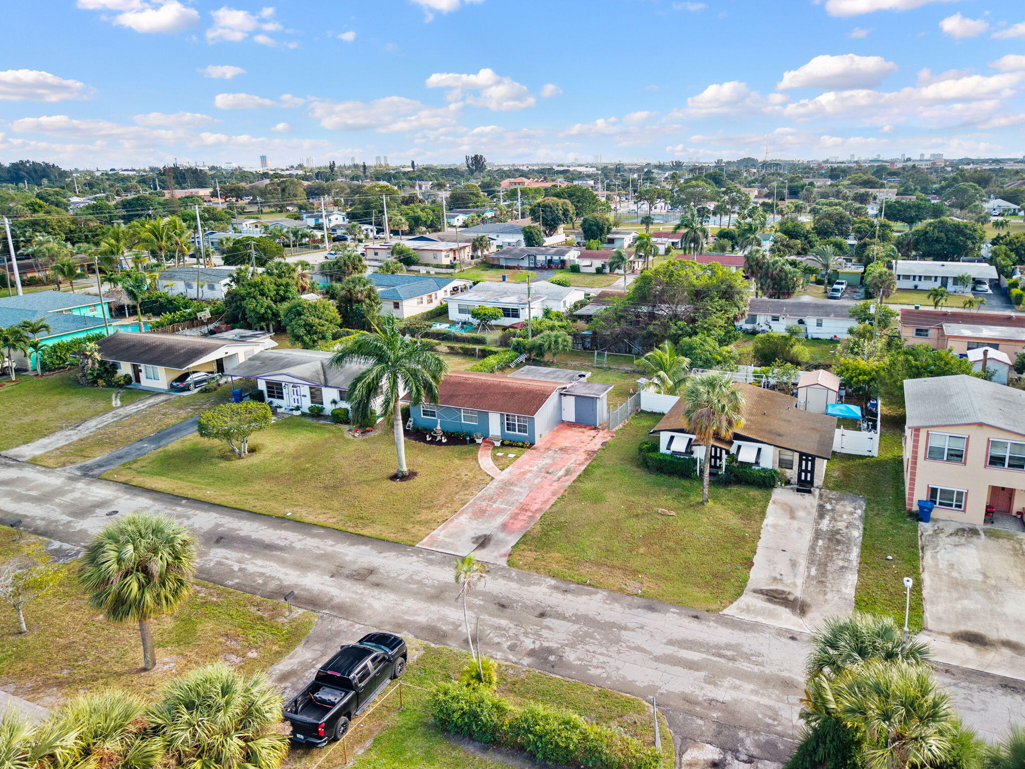 1635 West 32nd Street Riviera Beach, FL 33404 - Photo 16 of 21 16-web-or-mls-DJI_20260127044356_0005_D