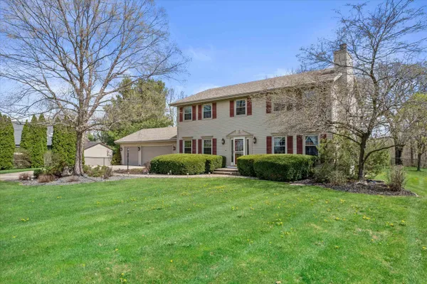 $499,900 | 6237 South Edgewater Drive, Beloit, WI 53511