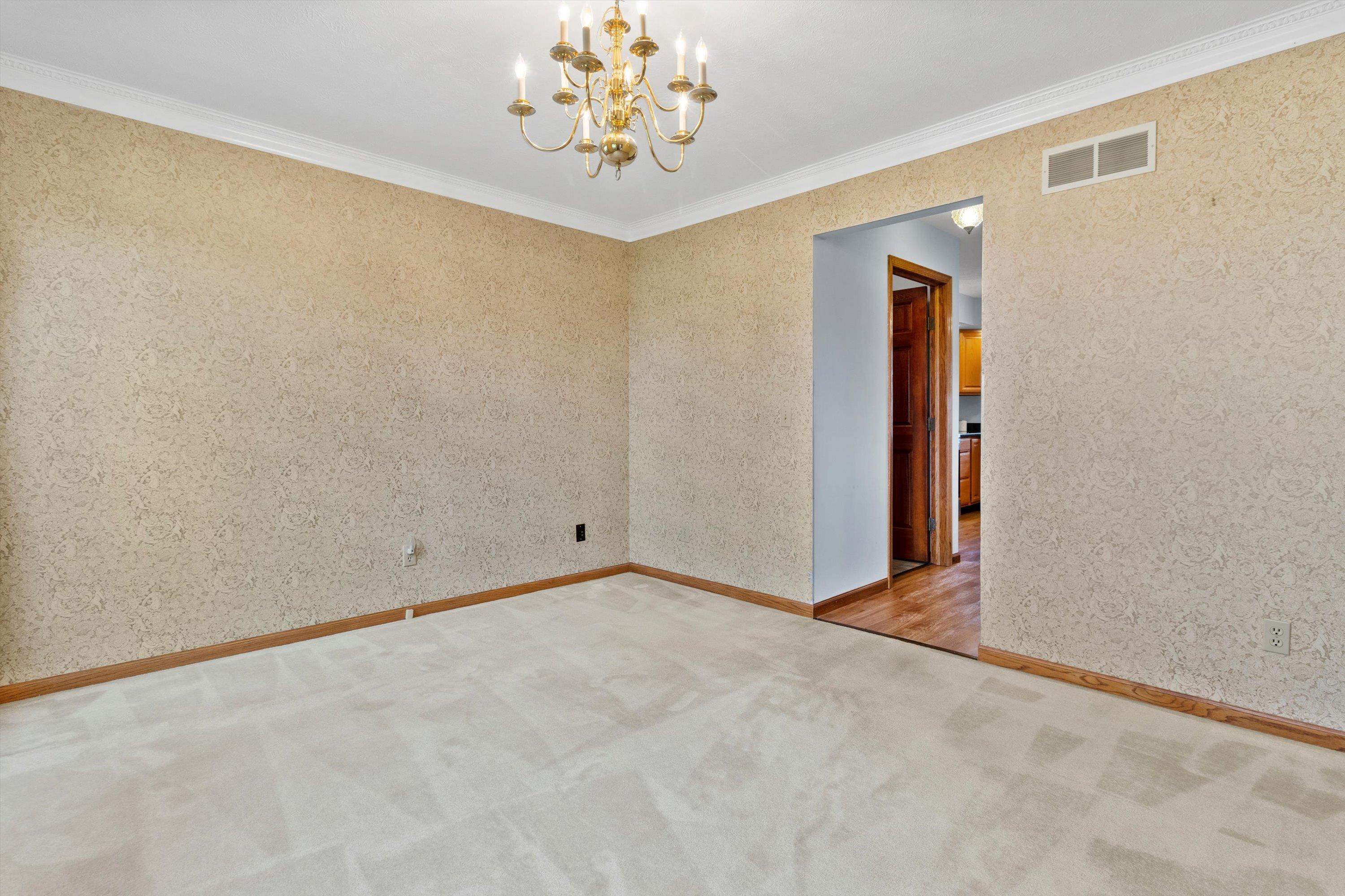 6237 South Edgewater Drive Beloit, WI 53511 - Photo 24 of 57