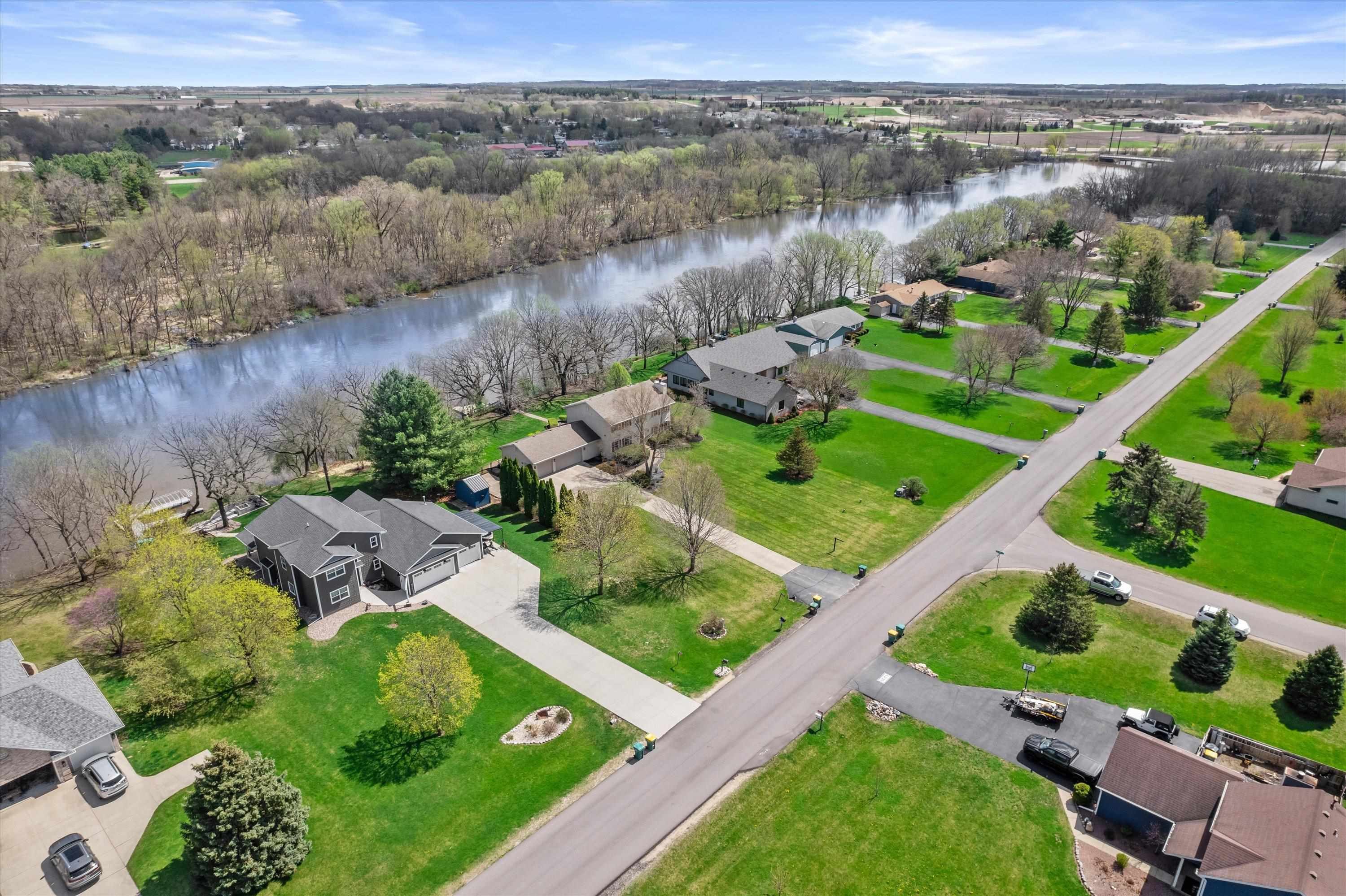 6237 South Edgewater Drive Beloit, WI 53511 - Photo 47 of 57