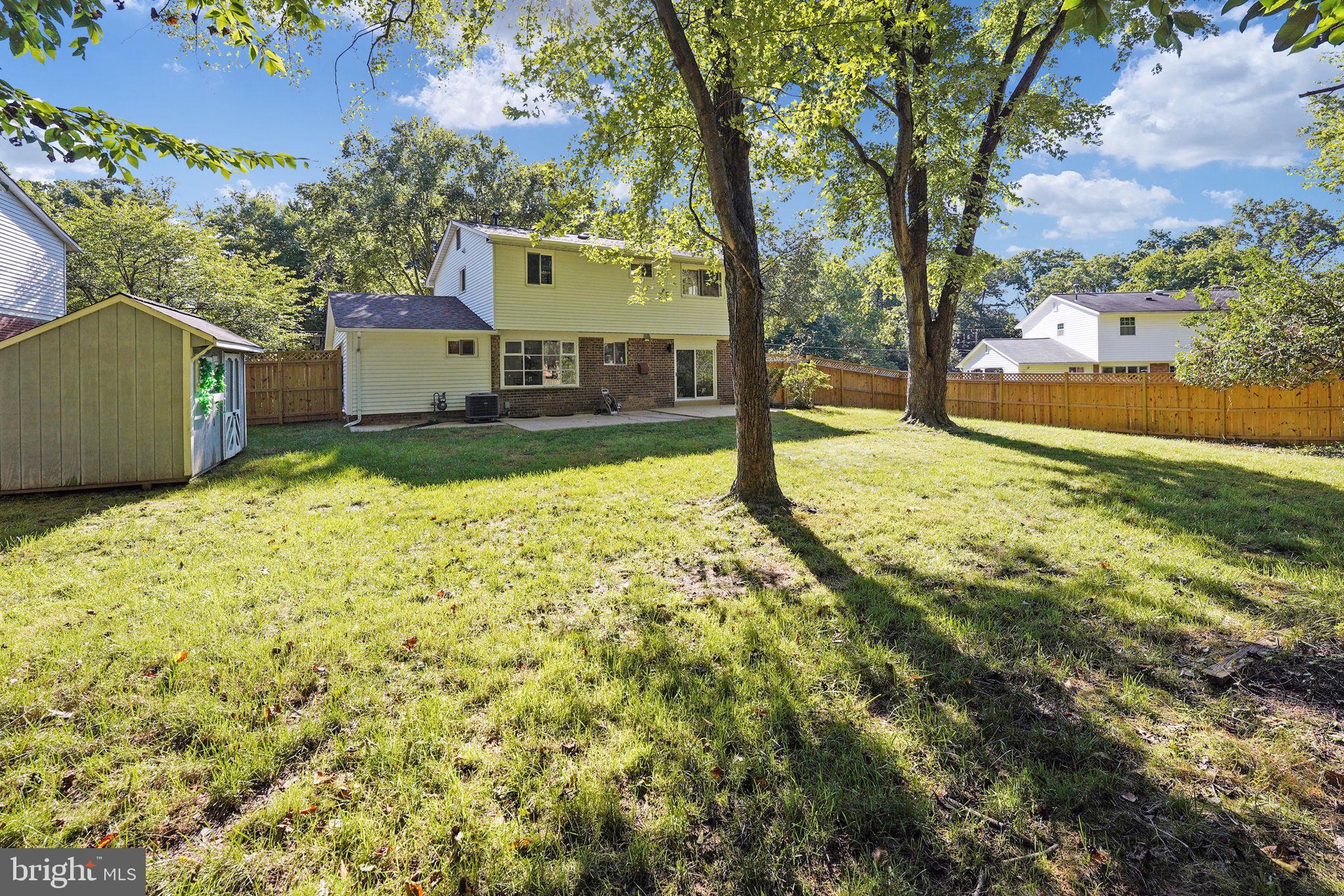 6814 Landor Lane Springfield, VA 22152 - Photo 34 of 38 Large rear yard