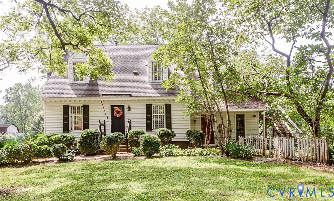7300 Old Roxbury Road Quinton, VA 23141 - Photo 2 of 89 White-sided exterior with black shutters and a bla