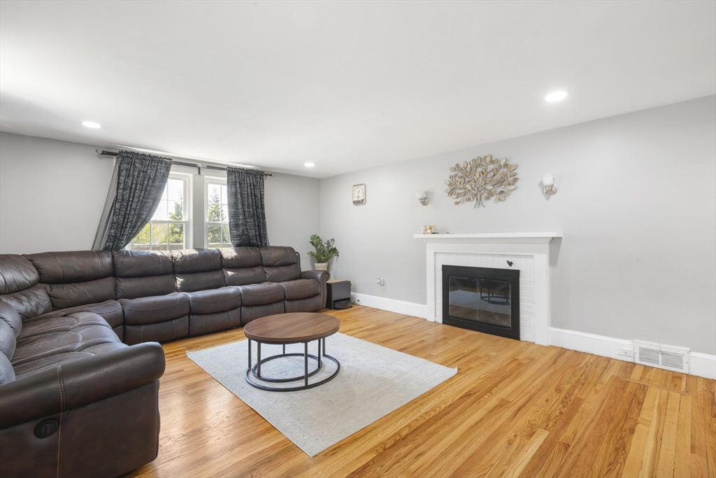 665 South Main Street Sharon, MA 02067 - Photo 5 of 23