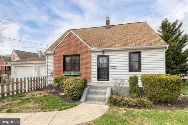 $420,000 | 2 Mansion Road, Linthicum Heights, MD 21090