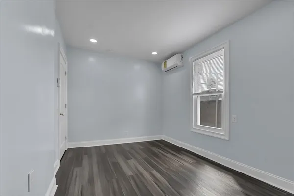 $2,000 | 255 Pearl Street, Unit 1, Providence, RI 02907