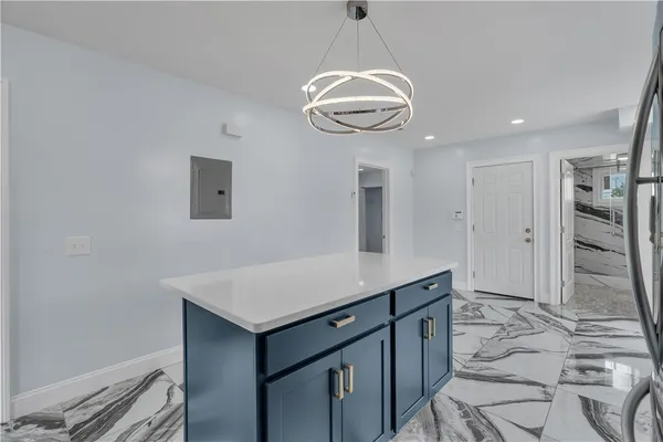 $2,000 | 255 Pearl Street, Unit 1, Providence, RI 02907