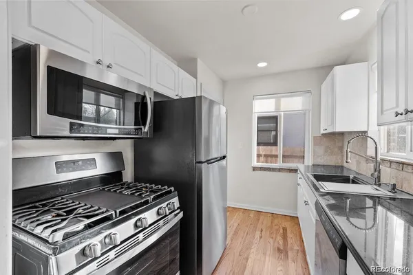 $2,895 | 3085 Clermont Street, Denver, CO 80207