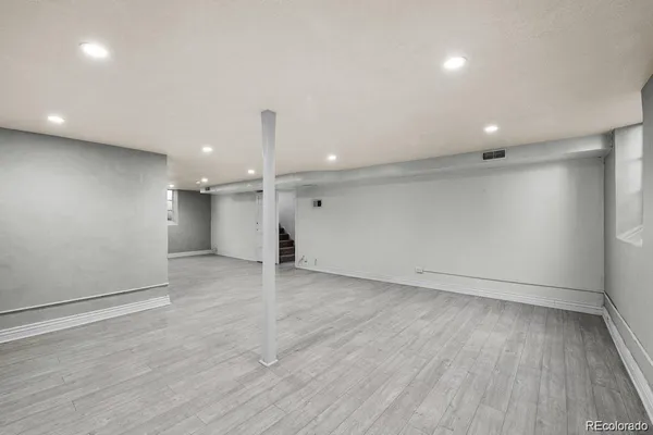$2,895 | 3085 Clermont Street, Denver, CO 80207