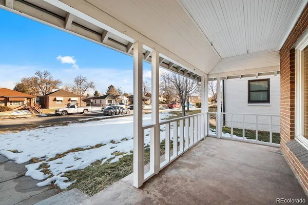 $2,895 | 3085 Clermont Street, Denver, CO 80207