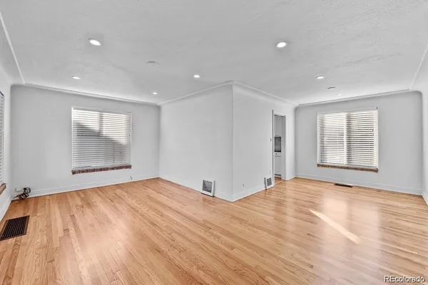 $2,895 | 3085 Clermont Street, Denver, CO 80207