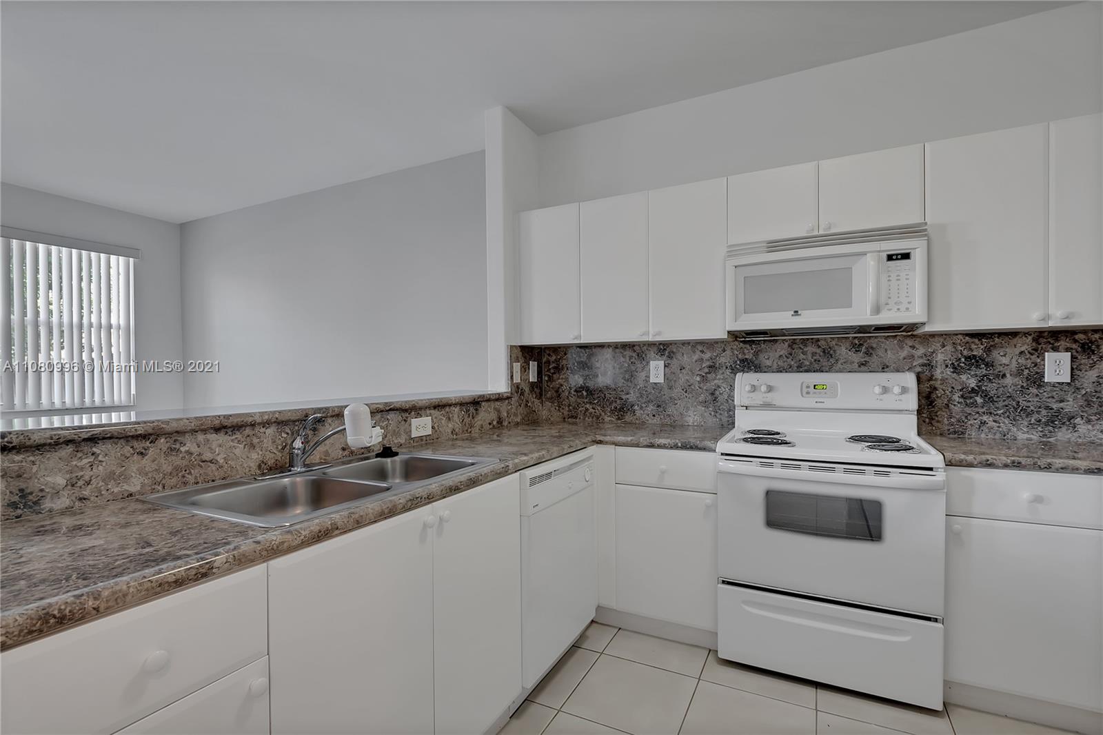 970 Southwest 151 Place, Unit 970 Miami, FL 33194 - Photo 9 of 45