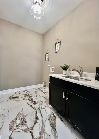 $539,800 | 45 Steeple Bend Lane, Evergreen Park, IL 60805