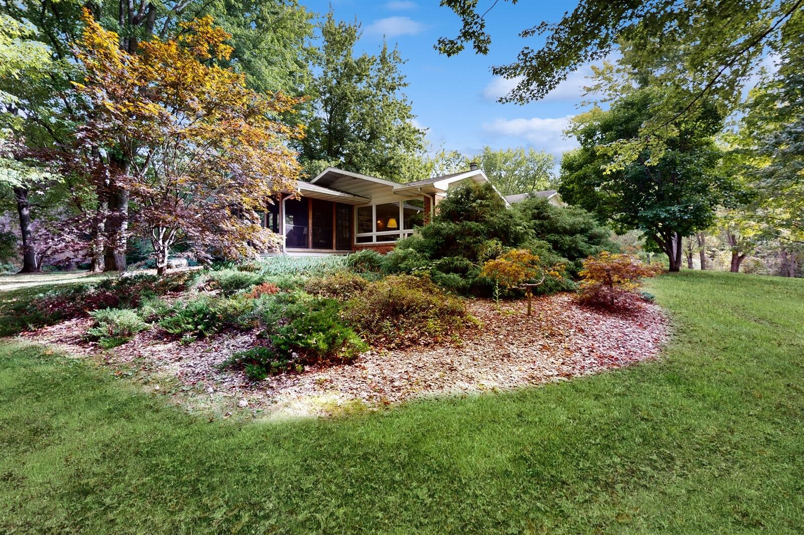 15677 Gardner Road Galien, MI 49113 - Photo 3 of 46 03_15677GardnerRoad_2005_Large
