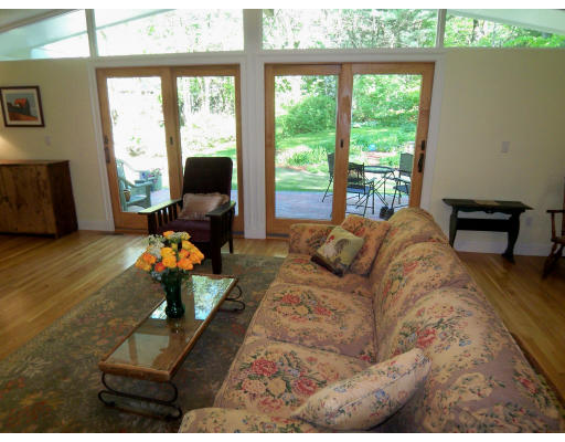 53 Baskin Road Lexington, MA 02421 - Photo 10 of 22
