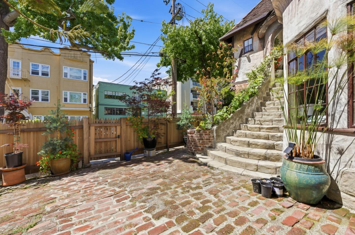 1841 Spruce Street, Unit 1 Berkeley, CA 94709 - Photo 30 of 34