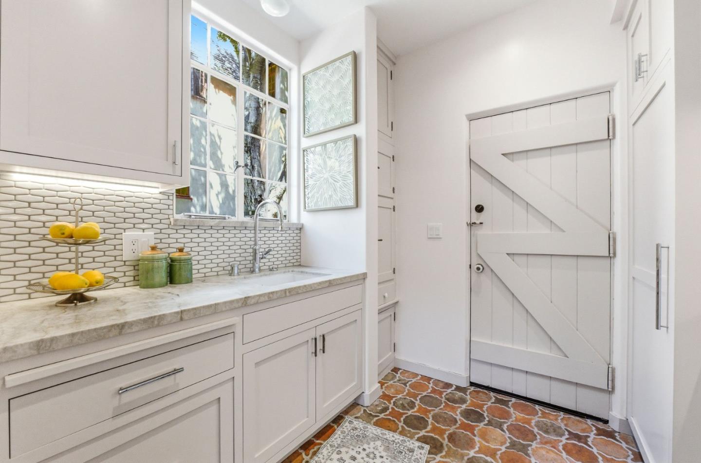 1841 Spruce Street, Unit 1 Berkeley, CA 94709 - Photo 5 of 34