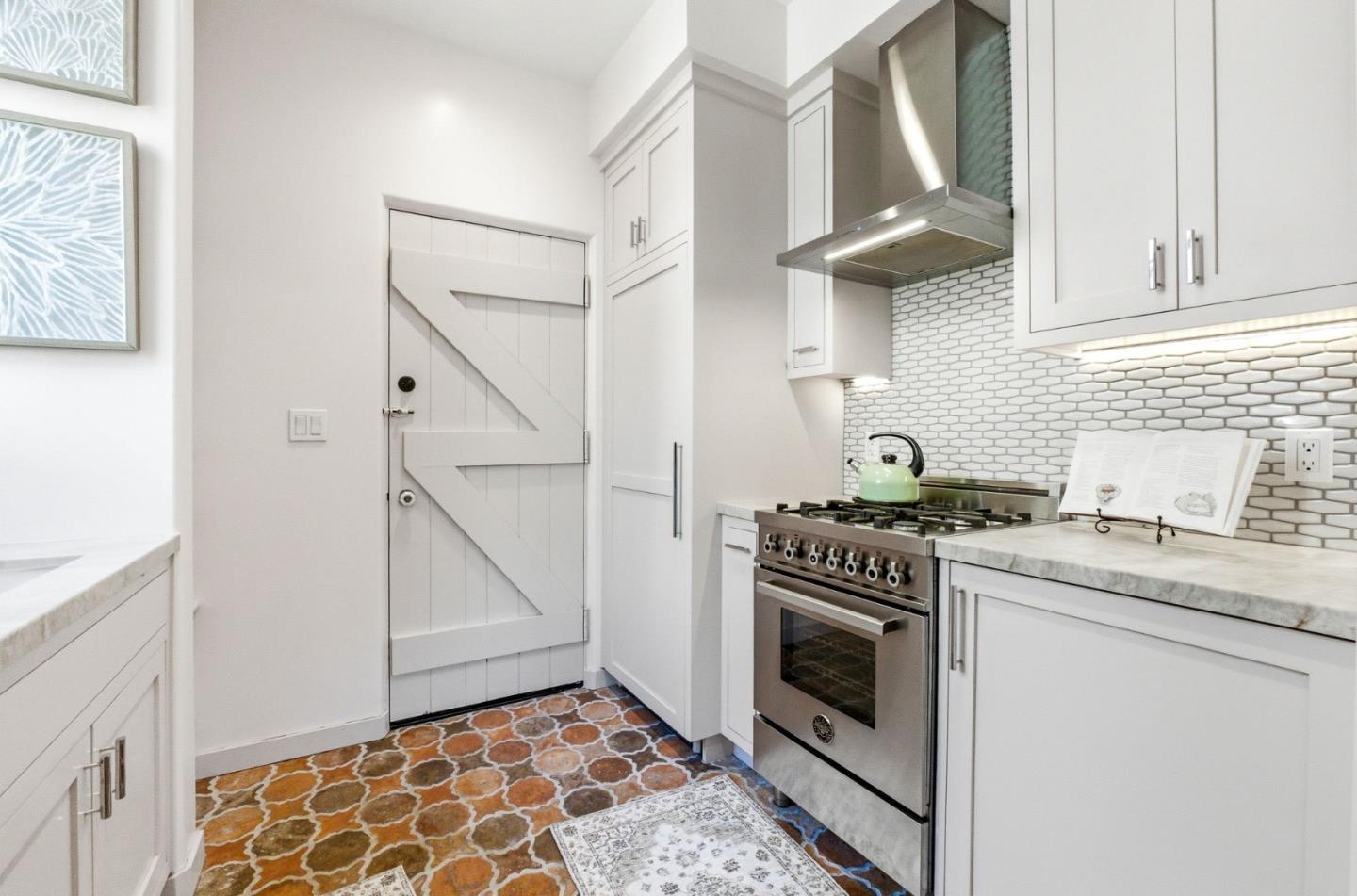 1841 Spruce Street, Unit 1 Berkeley, CA 94709 - Photo 6 of 34