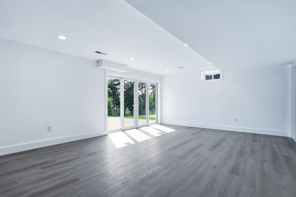 18 Magnolia Road Natick, MA 01760 - Photo 34 of 39