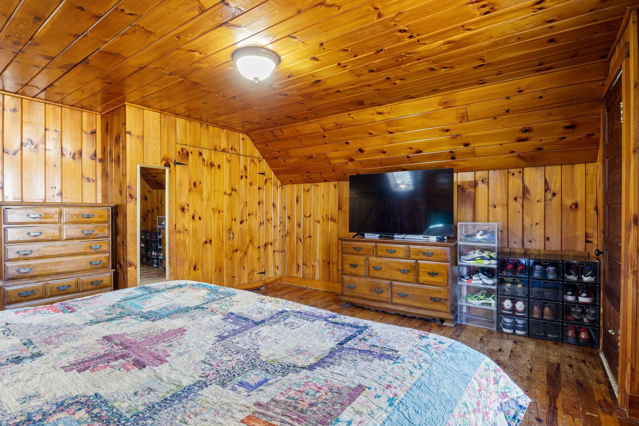 407 Northeast Road Standish, ME 04084 - Photo 17 of 41 407_Northeast_Rd_096