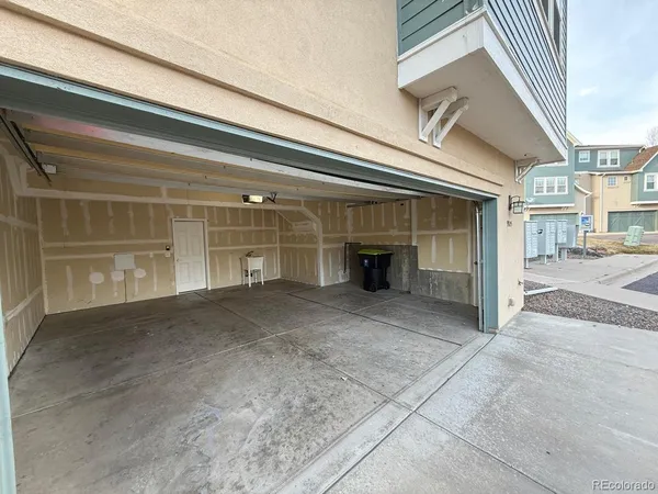 $561,000 | 9805 West Hinsdale Place, Littleton, CO 80128