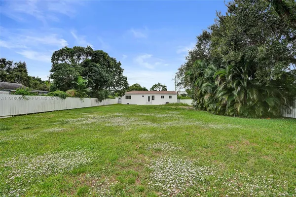 $3,950 | 5801 Southwest 20th Street, Miami, FL 33155