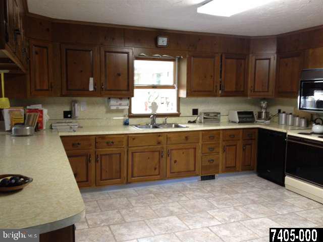4639 Blue Hill Road Hanover, PA 17331 - Photo 3 of 23 Gallery Image 3