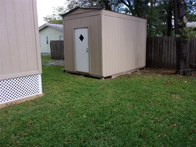 $1,550 | 10030 Cedar Landing Drive, Baytown, TX 77521