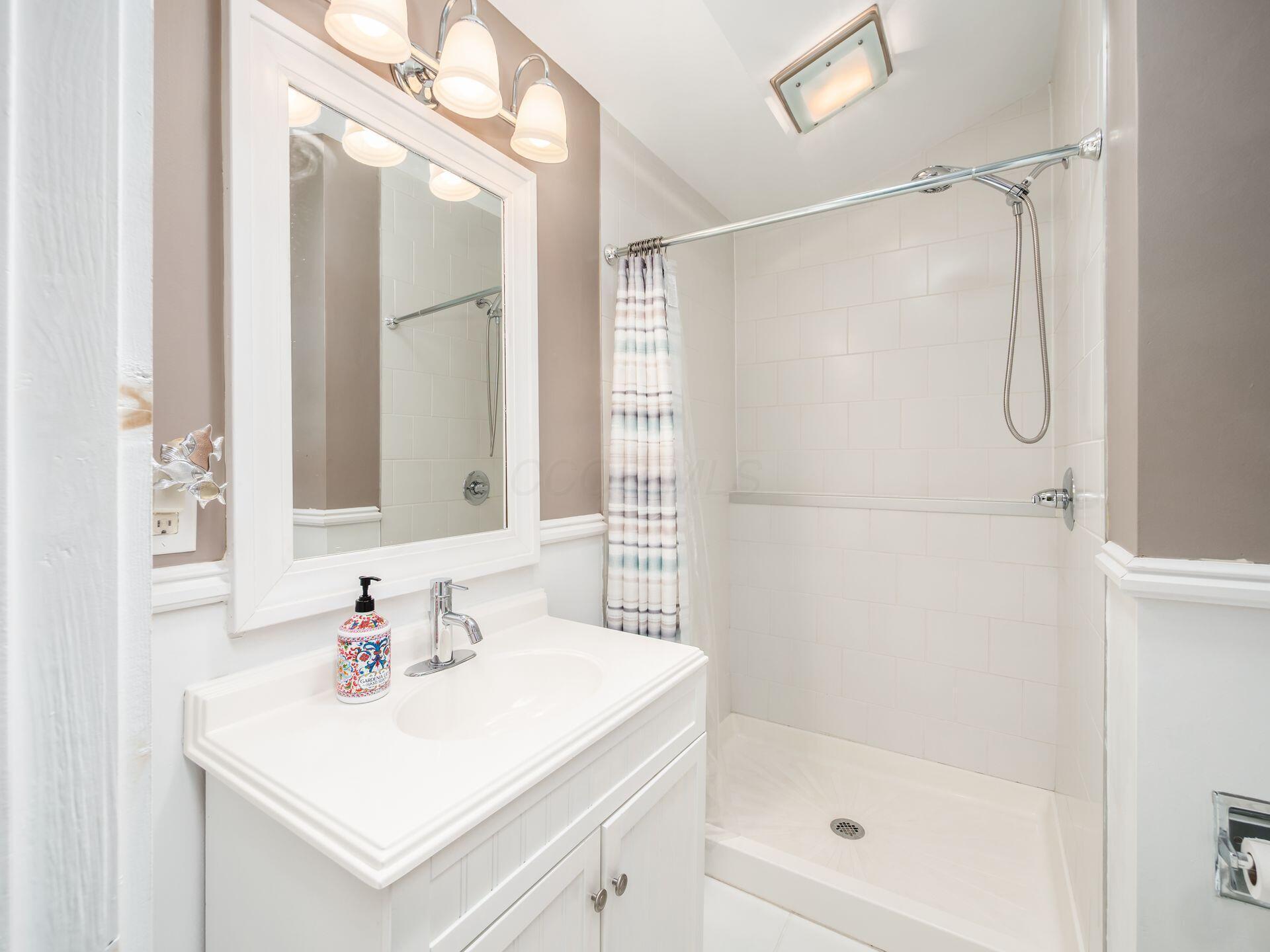 623 Park Road Columbus, OH 43085 - Photo 81 of 144 083_ Worthington OH 43085 USA