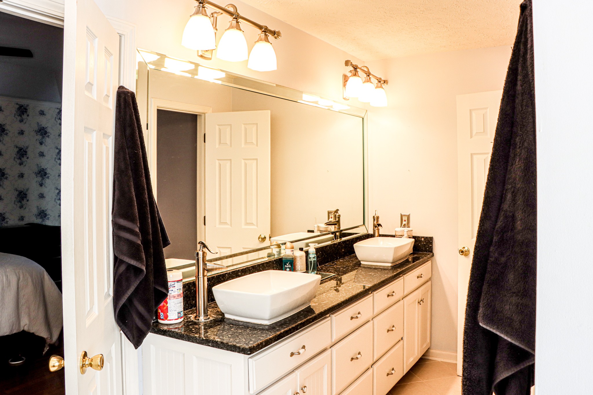 2963 Cole Ridge Road Beechgrove, TN 37018 - Photo 20 of 31 a bathroom with sink and mirror