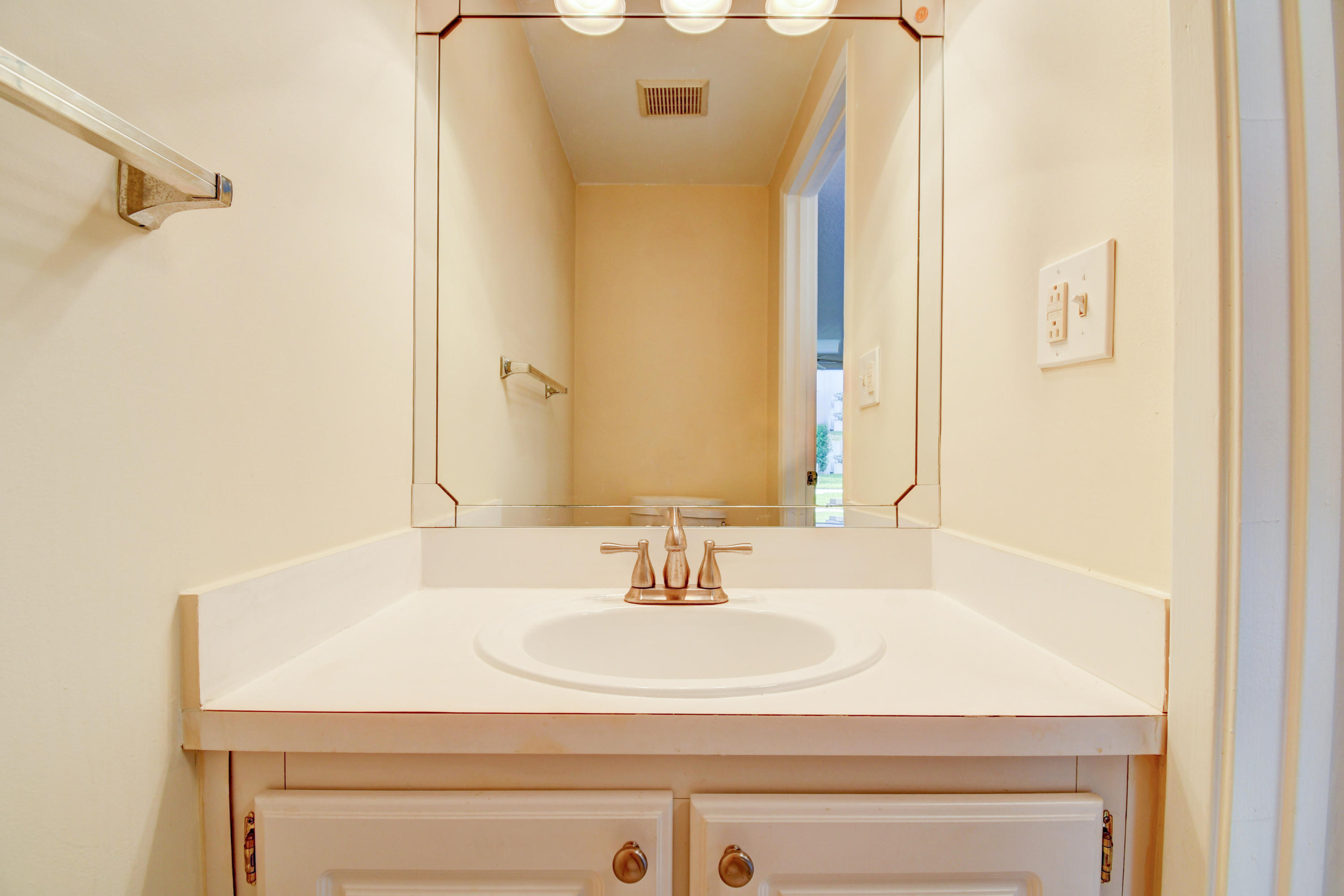 1064 Jeffery Street Boca Raton, FL 33487 - Photo 36 of 54 DSC_9765_6_7_8_9