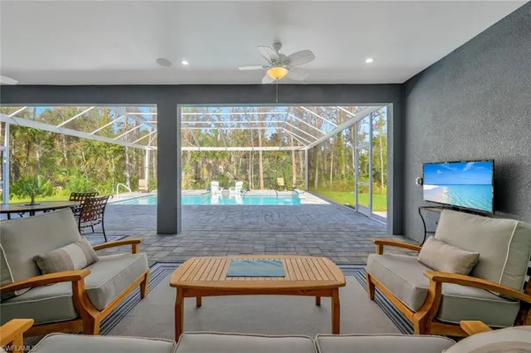 $14,000 | 589 12th Avenue Northwest, Naples, FL 34120