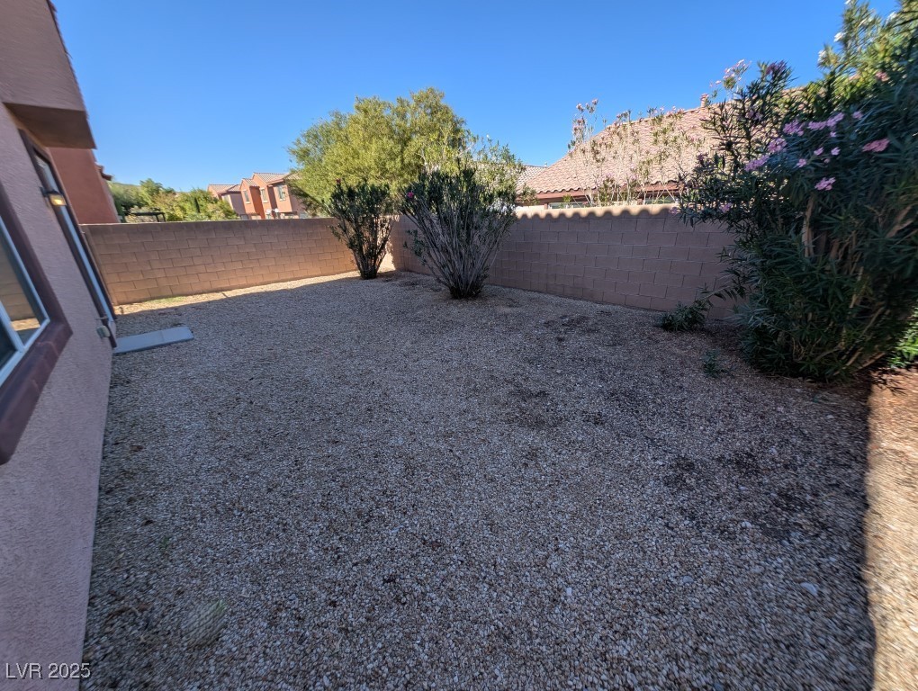 62 Augusta Course Avenue Las Vegas, NV 89148 - Photo 23 of 26 View of fenced backyard