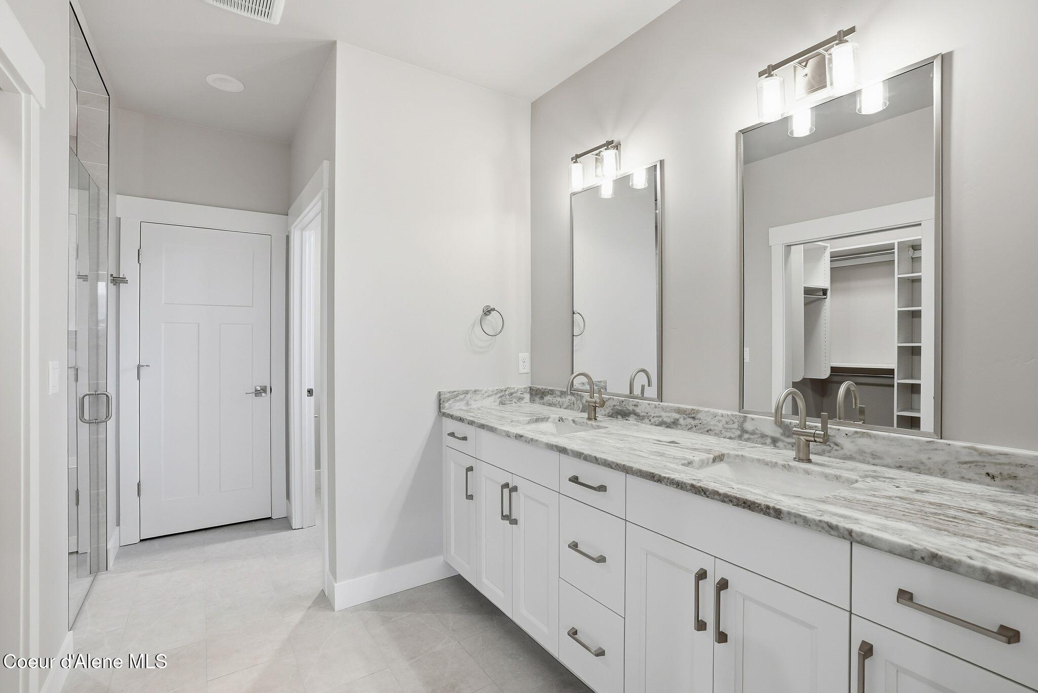 4448 West Enclave Way Coeur D'Alene, ID 83815 - Photo 16 of 28 Primary Bathroom