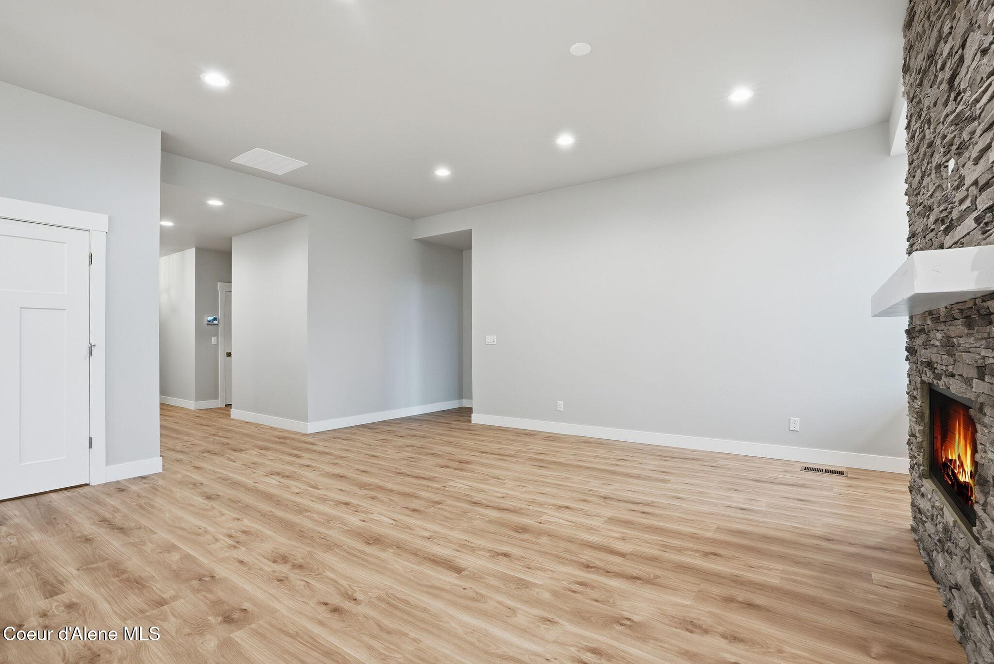 4448 West Enclave Way Coeur D'Alene, ID 83815 - Photo 6 of 28 Great Room