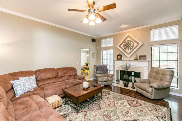 $2,975 | 4905 Kerrville Drive, Corpus Christi, TX 78413