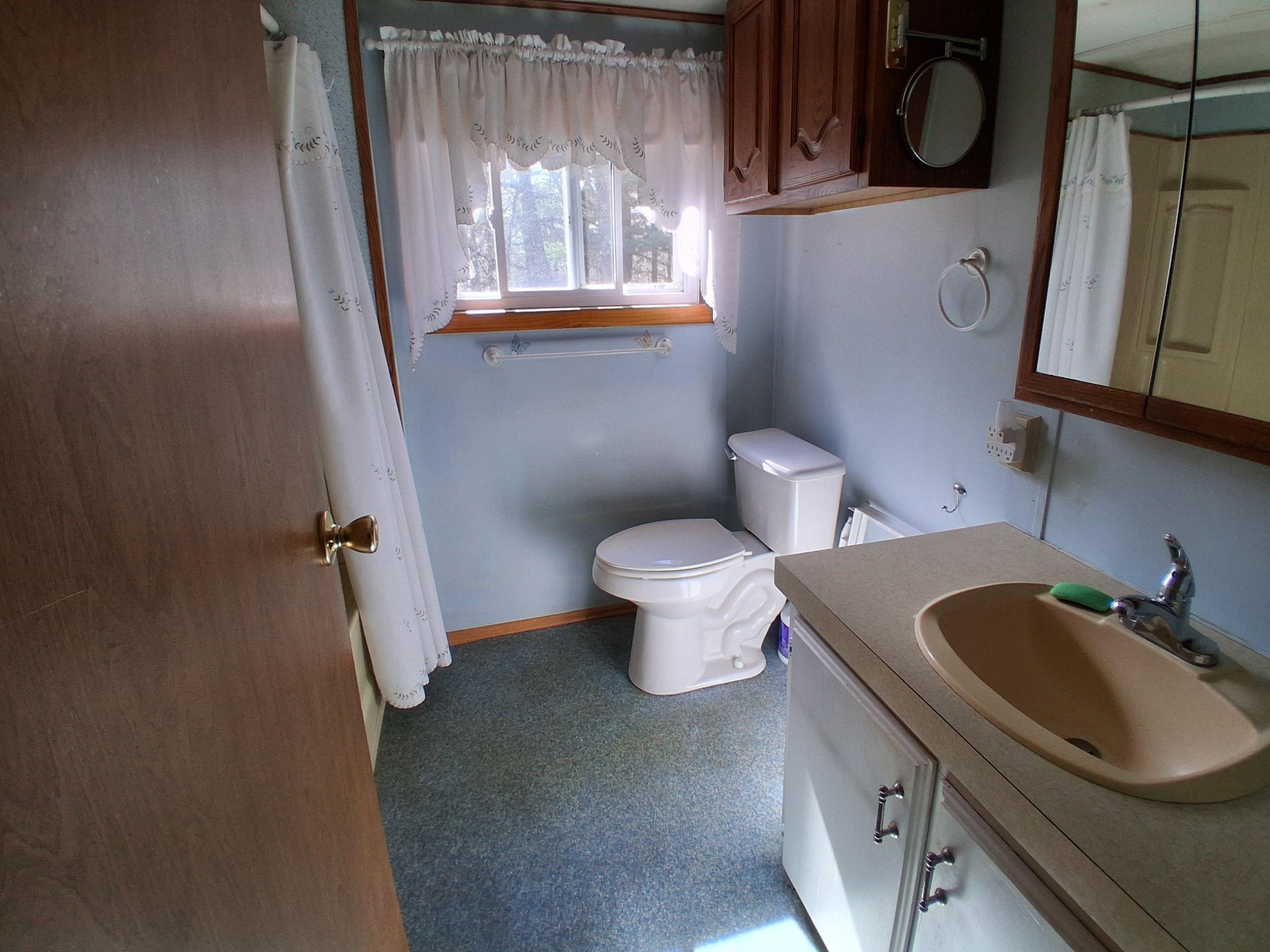 656 River Road Benton, ME 04901 - Photo 11 of 25 Full bath