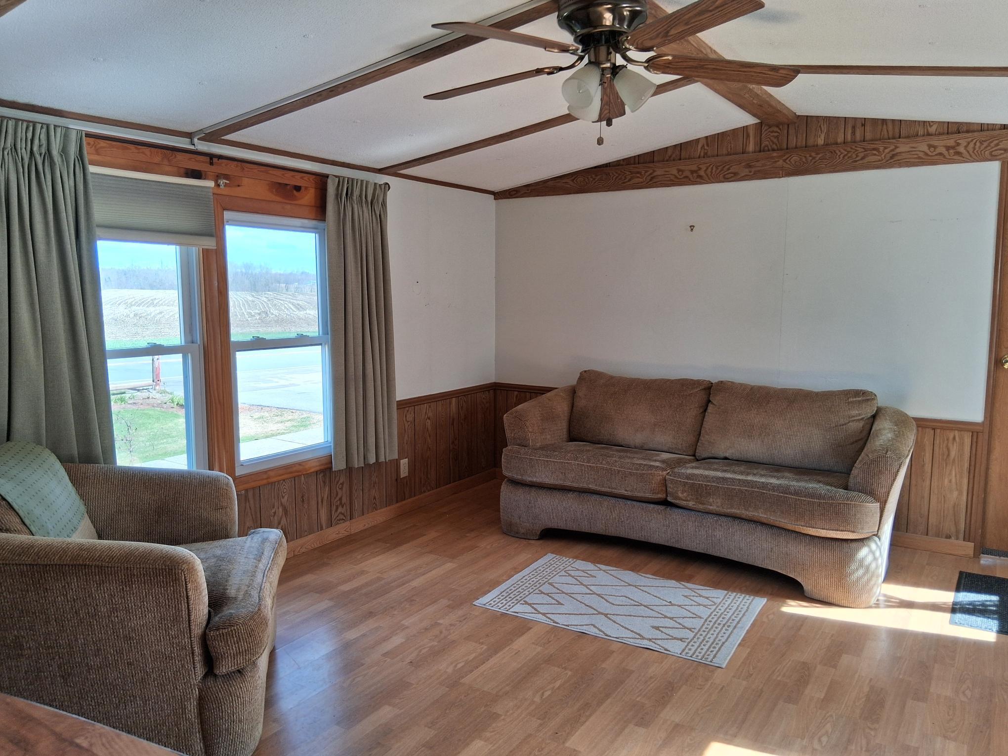 656 River Road Benton, ME 04901 - Photo 7 of 25 Livingroom