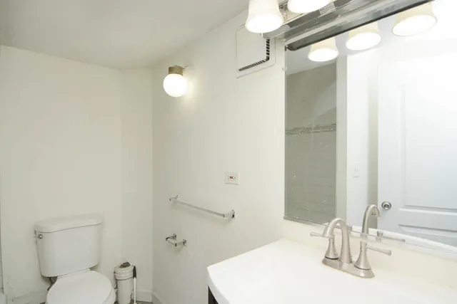 $1,895,000 | 1160 North LaSalle Street, Chicago, IL 60610