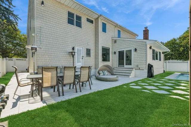 $2,650,000 | 992 Dartmouth Lane, Woodmere, NY 11598